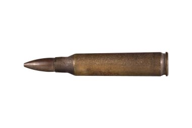 Saydam bir arkaplanda 5.56 kalibrelik saldırı tüfeği fişekleri var. Yüksek kalite fotoğraf