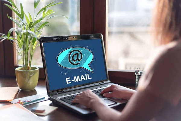 Laptop Screen Displaying Email Concept — Fotografia de Stock