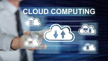 Adam dokunmatik ekranda bulut hesaplama konseptine parmağıyla dokunuyor.