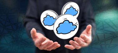 Arka planda bir adamın elleri yukarıda bulut ağ kavramı