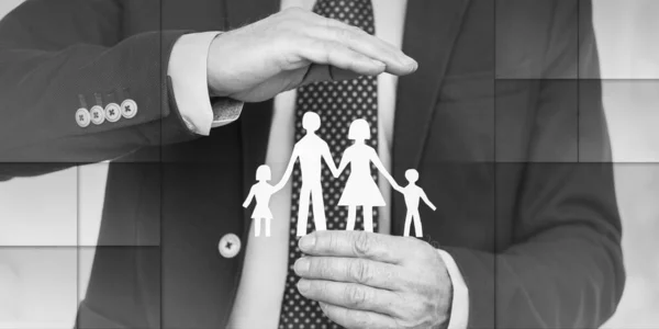 Aseguradora Que Protege Una Familia Concepto Familia Asegurada Patrón Geométrico — Foto de Stock