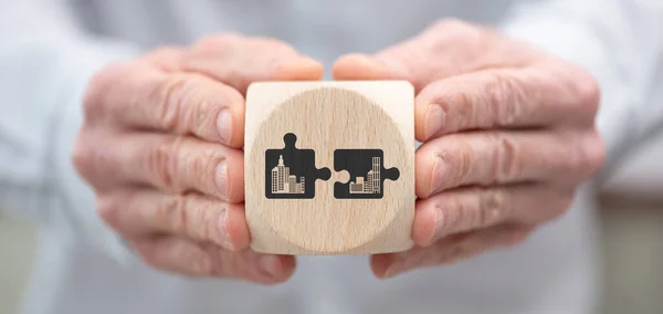 Hand Holding Wooden Cube Symbol Concept — ストック写真