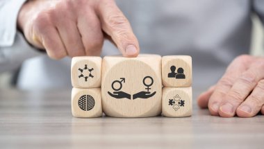 Eşitlik sembollü tahta bloklar