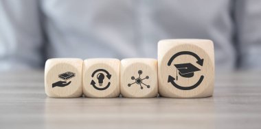 Bilgi paylaşım kavramına sahip tahta bloklar