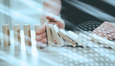 Domino etkisini durdurarak iş denetimi kavramı; ışık etkisi