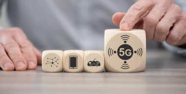 5G sembollü tahta bloklar.