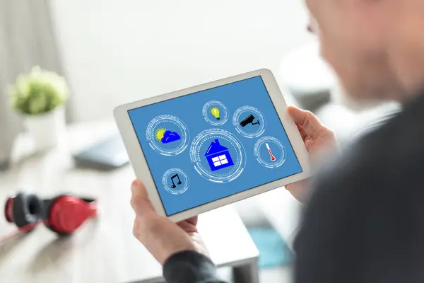 Tablet Bildschirm Mit Smart Home Automatisierungskonzept Stockbild
