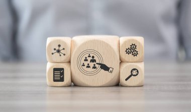 Çaylak kavramının sembolü olan tahta bloklar