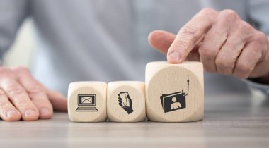 Tahta bloklar phishing sembolü ile