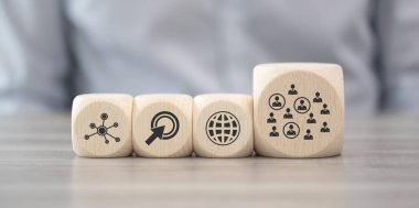 Çaylak kavramının sembolü olan tahta bloklar