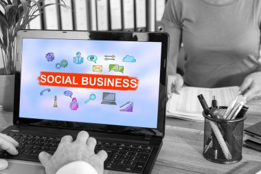 Sosyal iş kavramına sahip dizüstü bilgisayar ekranı