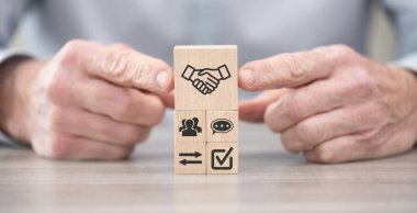 İşbirliği sembollü tahta bloklar