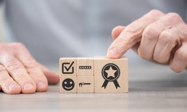 Kaliteli konsept sembollü tahta bloklar