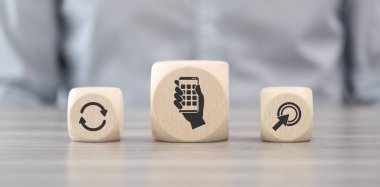 Uygulama sembollü tahta bloklar