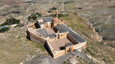  Agri 'deki Ishak Paşa Sarayı. Saray Osmanlı döneminde 18. yüzyılda inşa edilmiştir. Tarım, Türkiye.