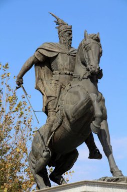 İskanderbeg, Priştine, Kosova heykeli. Skanderbeg Arnavutların ulusal kahramanıdır.