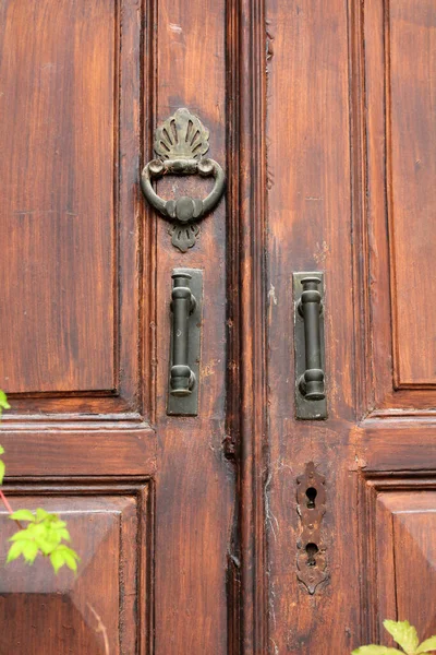 Wooden Door Traditional Konya House Aziziye District Metal Doorknob Konya — Stock Photo, Image