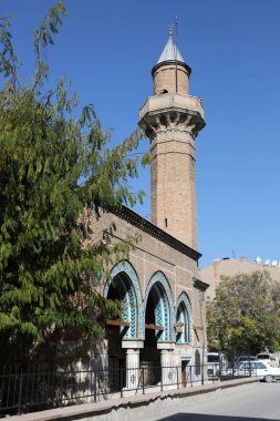 Sircali Mescid, Anadolu Seljuk döneminde 13. yüzyılda inşa edilmiştir. Cami girişinde ve mihrab 'da fayanslar var. Konya, Türkiye.