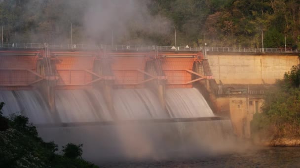 Morning Scenery Kiew Lom Dam Lampang Thailand Hydroelectric Dam Floodgate — Video