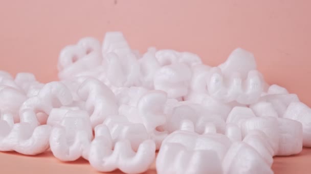 防震泡沫 用于缓冲易碎包装 包装用聚苯乙烯泡沫衬垫材料 — 图库视频影像