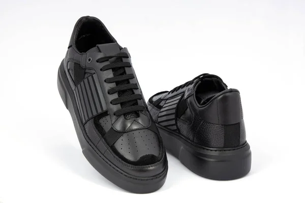 Siyah Erkek Ayakkabıları Gelişigüzel Tasarım — Stok fotoğraf