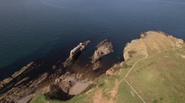 Kaya oluşumlarının hava görüntüsü Sinemorets yakınlarındaki gemiler, Burgaz, Bulgaristan