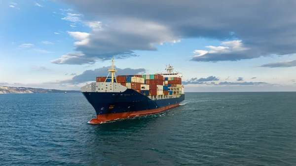 Duży Kontenerowiec Morzu Widok Lotu Ptaka Kontenerowiec Statek Towarowy Import — Zdjęcie stockowe