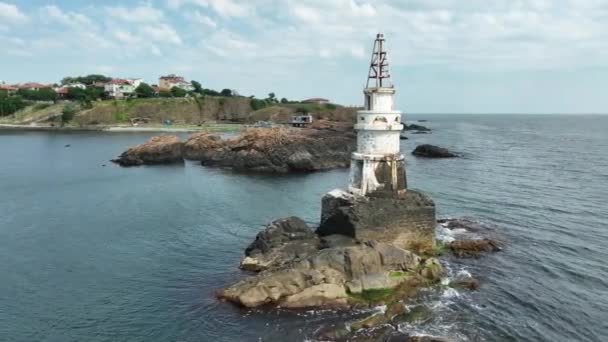 アフトポル ポート 黒海のブルガリアの古い灯台 — ストック動画