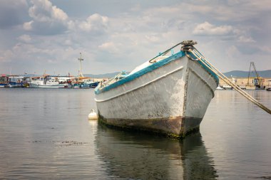 Port, nessebar, Bulgaristan Karadeniz Sahil üzerinde antik kentin eski ahşap balıkçı teknesi