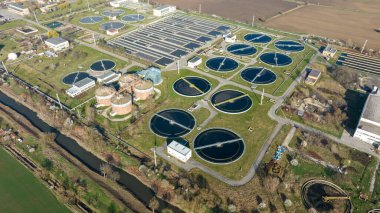 Temizlik İnşaat bir arıtılması için. Atıksu arıtma tesisi.  