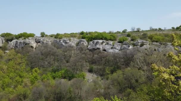 Bulgaria Desconocida Royashki Cueva Monasterio Región Provadia Bulgaria Antiguo Santuario — Vídeos de Stock