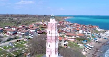 Bulgaristan 'ın Balkan yarımadasındaki en eski deniz fenerinin hava manzarası