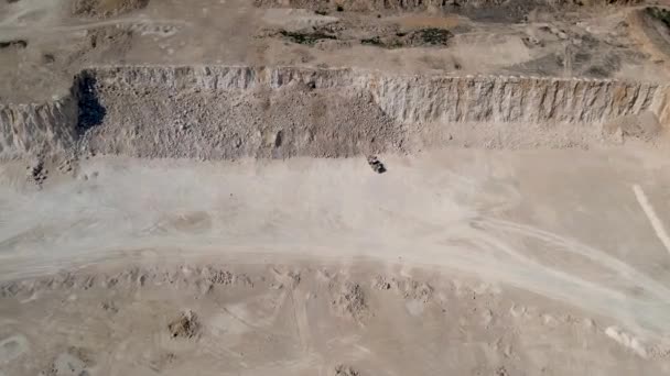 Letecký Pohled Povrchový Důlní Lom Kamenolom — Stock video
