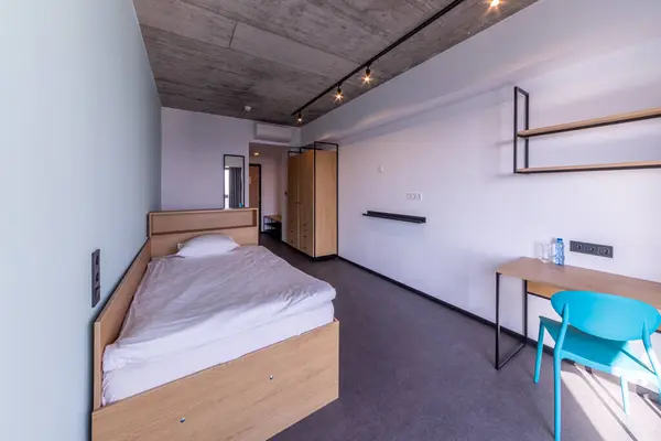 Simples Dormitório Estilo Estudante Quarto Hostel Dormitório Quarto Campus — Fotografia de Stock