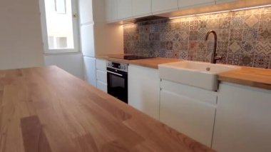 Yeni modern mutfak. Yeni evim. İç mekan 