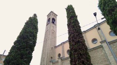 Bergamo İtalya 'daki Havari Aziz Thomas Kilisesi. La chiesa di San Tomaso Apostolo