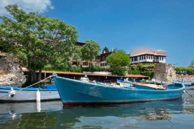 Port, nessebar, Bulgaristan Karadeniz Sahil üzerinde antik kentin eski ahşap balıkçı teknesi