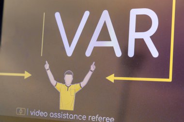 VAR sistem ekranı. Maç sırasında sistem video yardımcı hakemi