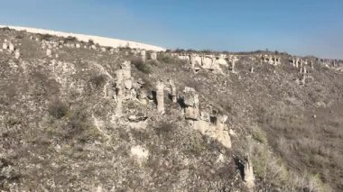 Bulgaristan 'ın Varna kenti yakınlarındaki Taş Ormanı, Pobiti kamani, taş ekti, kaya fenomeni