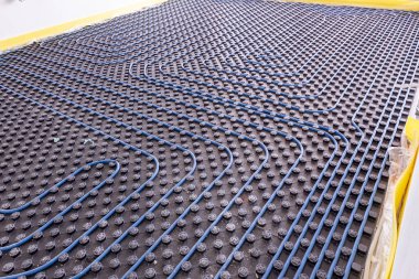 Yeraltı ısıtma sistemi. Isı döşeme sisteminin kurulumu. Yeni bir evde modern ısıtma sistemi