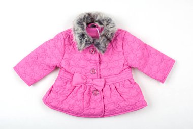 Şirin pembe çocuk kışlık ceketi.