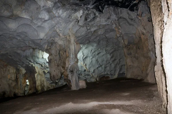 Fabulosa Vista Escalactitas Coloridas Dentro Cueva Turquía Cerca Antalya — Foto de Stock