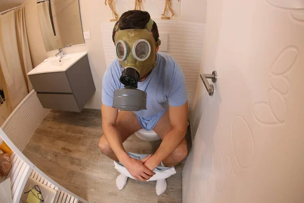 Wide Angle Shot Young Man Gas Mask Toilet — Stock Photo, Image