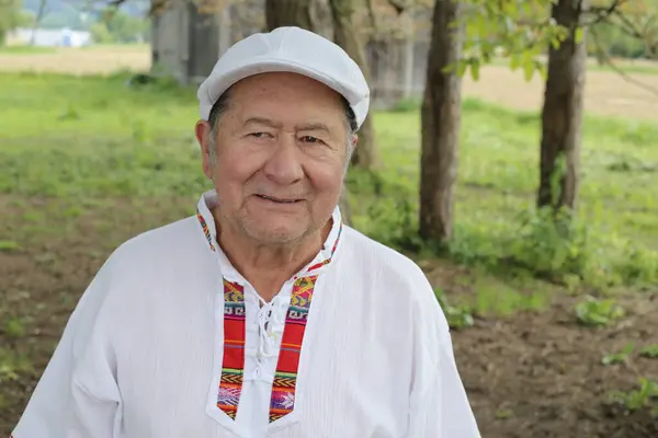 Portrait Bel Homme Âgé Vêtements Traditionnels Colombiens Sur Nature — Photo