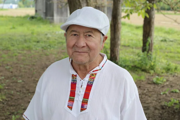 Porträt Eines Gut Aussehenden Älteren Mannes Traditioneller Kolumbianischer Kleidung Über — Stockfoto