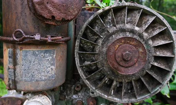 Büyük tekerlek ve cıvatalı makineler