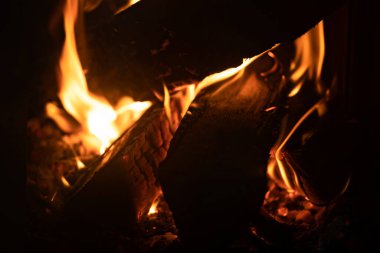 yakacak odun yanan şömine yakın çekim