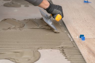 Banyoya ya da mutfağa fayanslar seriyorum.