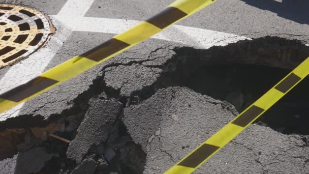 Φυσική Καταστροφή Συνέπειες Ενός Ισχυρού Σεισμού Καταστράφηκαν Πόλη Και Πολυώροφα — Αρχείο Βίντεο