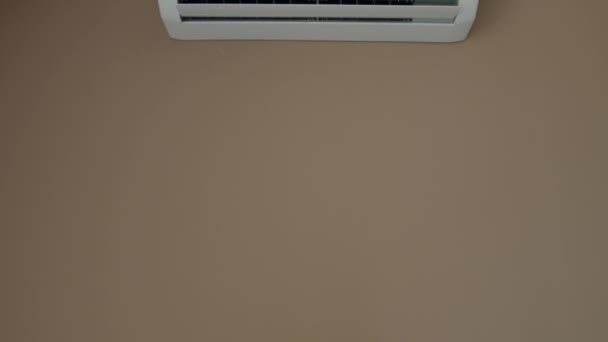 Close Shot Indoor Unit Air Conditioner Attached Wall Modern Air — стокове відео